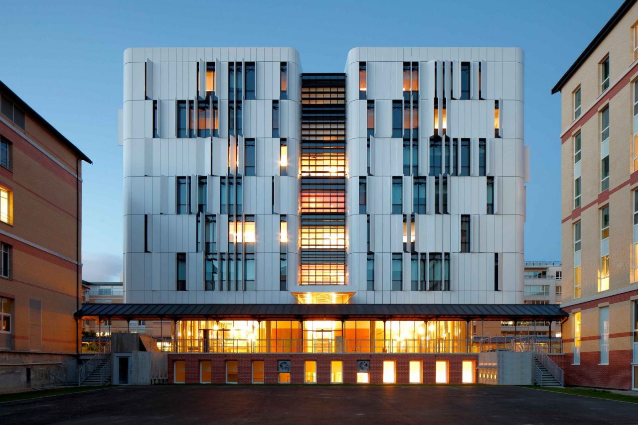 Hôpital Saint Joseph brises soleil 